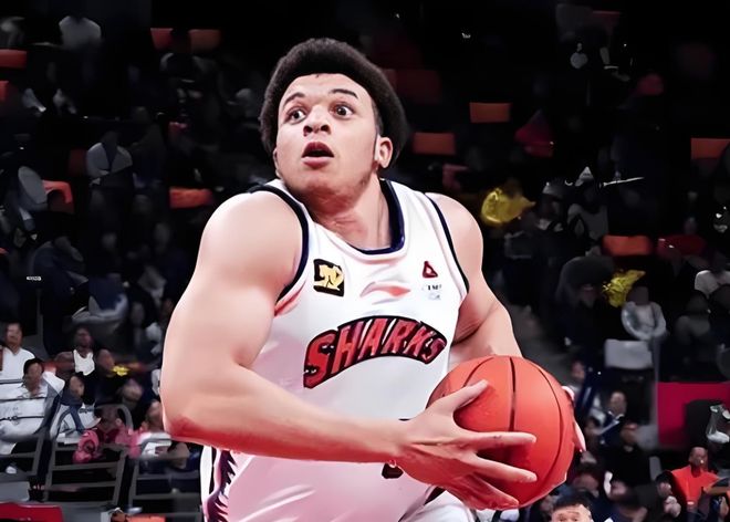 什么情况？CBA超级外援自宣告别上海 球迷：卢伟更衣室管理失控？...