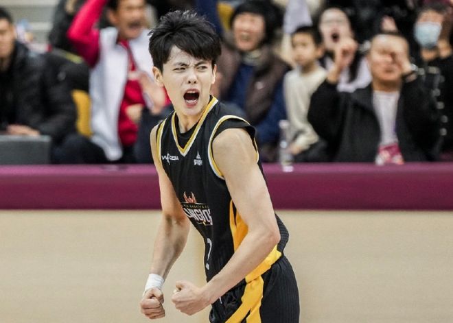 10连胜！卫冕冠军广东女篮大胜河北高居WCBA第一 王丽丽23分