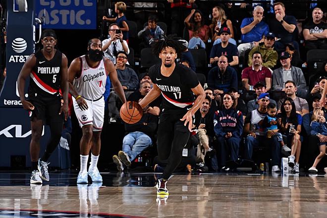 面對快船簡直各種亂打！開拓者后場新星想把自己變成場上毒瘤嗎？