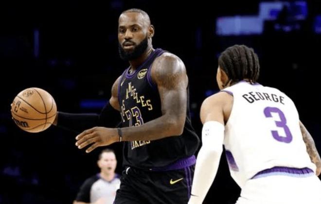 55分+61分！歷史首人，全聯盟都以為他老了，他卻天神下凡