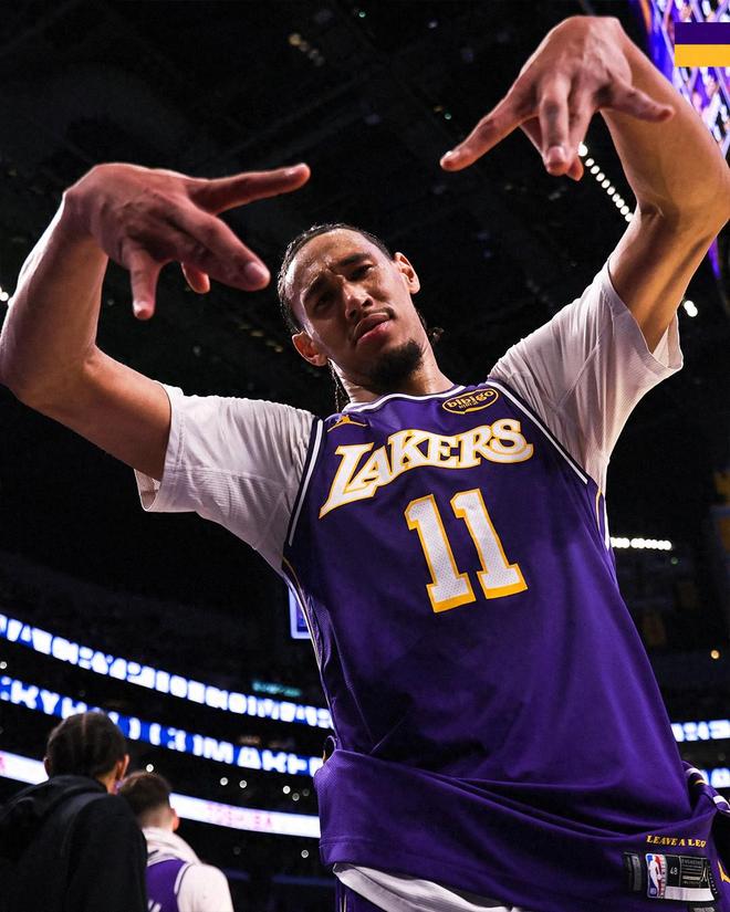 兄弟为我出头，我为兄弟缴纳罚款，东契奇尽显球队老大风度...