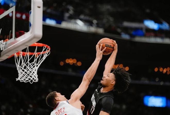 快船2連勝！哈登20+13，倫納德21中11，楊瀚森遭棄用僅得2分1板