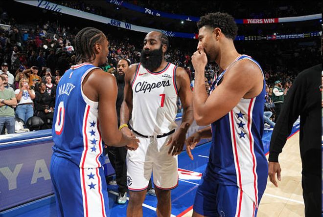 快船近9戰(zhàn)1勝 美媒怒噴：一團糟！美網(wǎng)友鳴不平：哈登絕殺被犯規(guī)