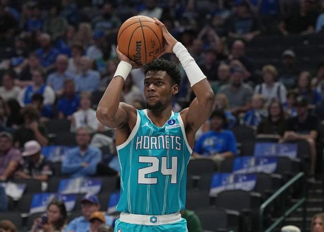 黃蜂官方：米勒左肩半脫位，缺席下場比賽并將重新評估傷情