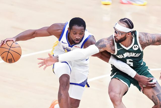 地狱模式开启!12场10客场!勇士老将撑得住吗?