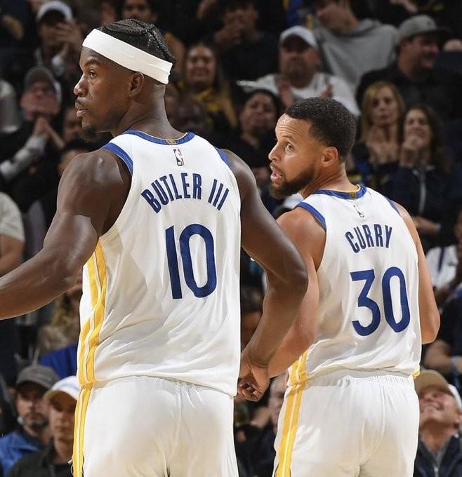 黃金搭檔，當(dāng)巴特勒和庫(kù)里同時(shí)首發(fā)時(shí)勇士隊(duì)取得29勝6負(fù)戰(zhàn)績(jī)