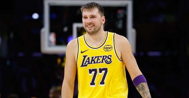 里夫斯:东契奇是联盟顶尖球员之一 没人会讶异于他的劲爆表现