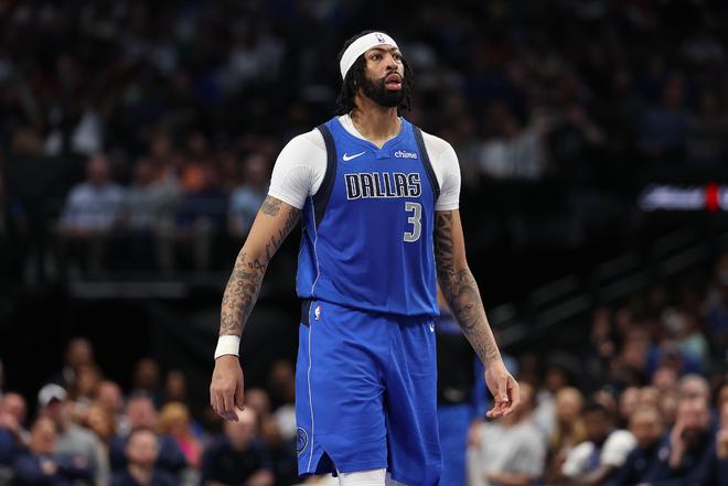 基德：濃眉遭遇左小腿酸痛但仍嘗試重新上場(chǎng)，我不想冒這個(gè)險(xiǎn)