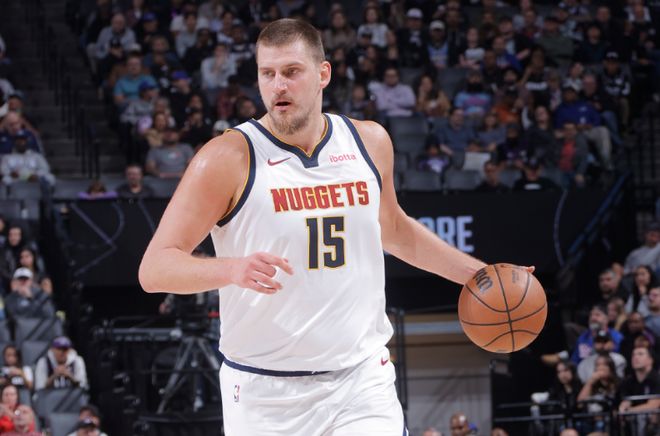 约基奇36+12+8掘金大胜国王 威少17+5德罗赞总分超卡特...