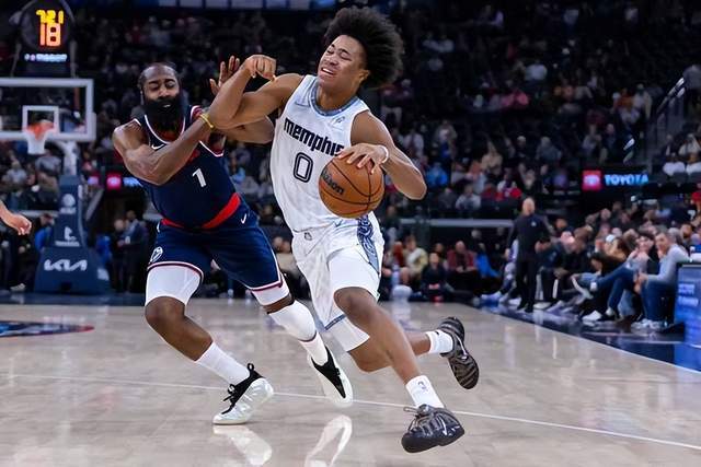 快船亮贱惨败灰熊遭遇四连败，鹈鹕西部倒数第一位置岌岌可危...