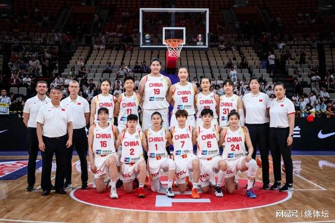中國(guó)女籃大獲全勝！51分優(yōu)勢(shì)拿下印尼，張子宇砍下13分+7人上雙