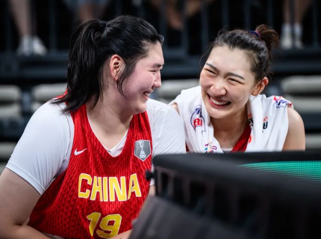 張子宇小組賽總結(jié)丨21中17轟43+12 禁區(qū)無解罰球超準(zhǔn) 橫移不足