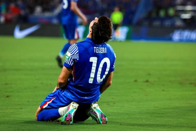 中超3队亚冠集体倒数!15战2胜,海港垫底申花倒2,名记开炮