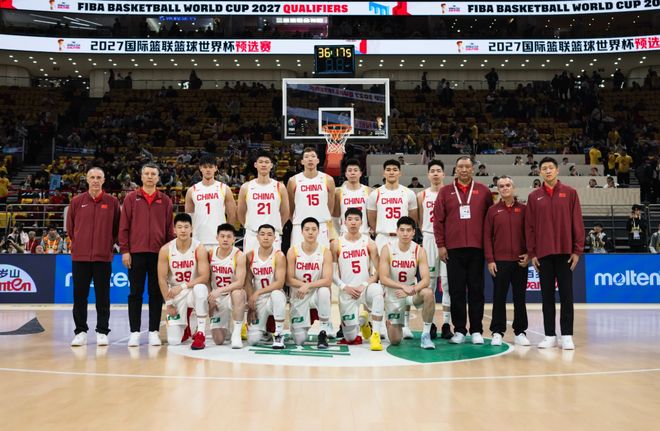 二番战韩国！中国男篮变阵提速！赵睿带伤救火！新首发五虎敲定