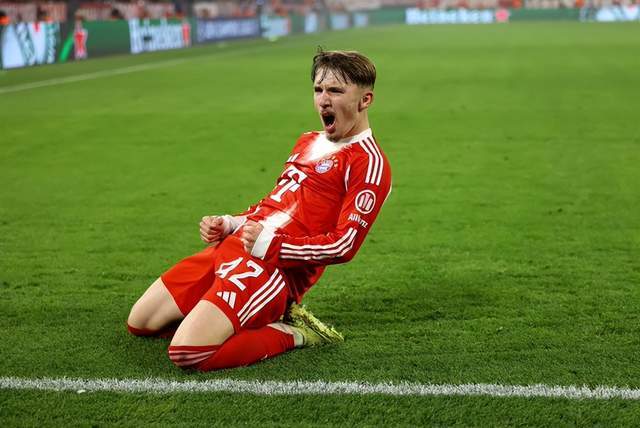 3-1!1.3亿天王送助攻,17岁超新星创历史,拜仁豪取主场9连胜