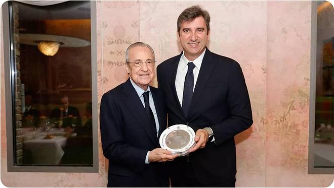 传统环节,弗洛伦蒂诺与曼城CEO索里亚诺赛前共进晚餐