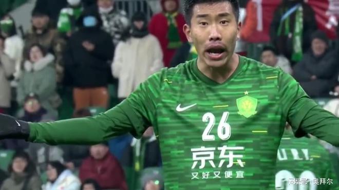 亚冠激烈冲突!15人互相推搡,3人染黄柏杨染红,国安3次恶斗