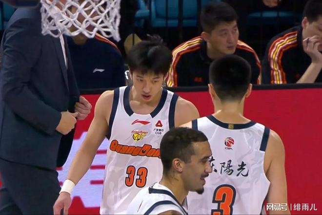 朱芳雨赌对了!广东第一锋线没有离队,近10年内天赋最强三号位!