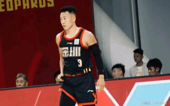 CBA劳模！出场时间联盟第1，三分球命中数联盟第1，得分本土第2