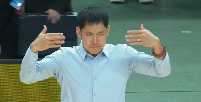 6人得分挂0！耻辱2连败！还有4件事更令杨鸣尴尬，辽迷：真能啃老...