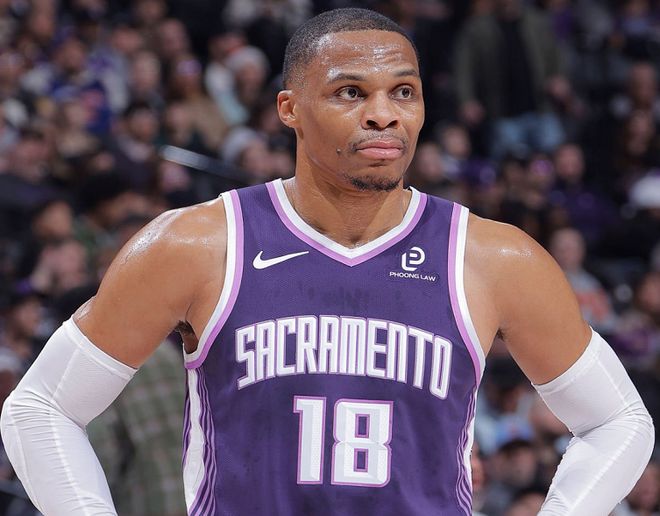 NBA今日里程碑！布朗追平伯德，威少超越威尔金斯，小卡生涯之夜