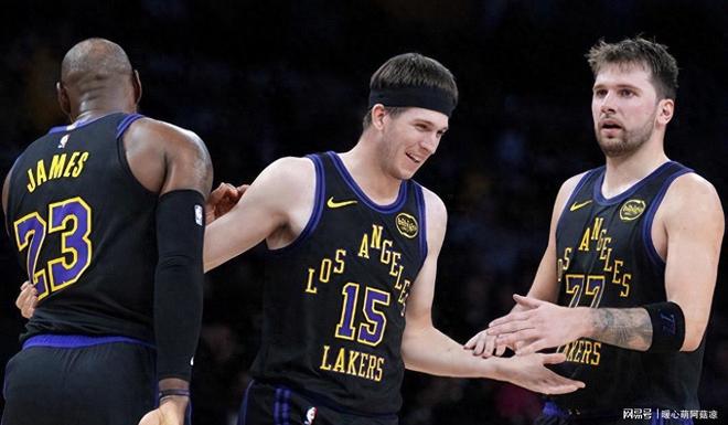 湖人vs马刺:东契奇判罚争议怒喷裁判吃技术犯规