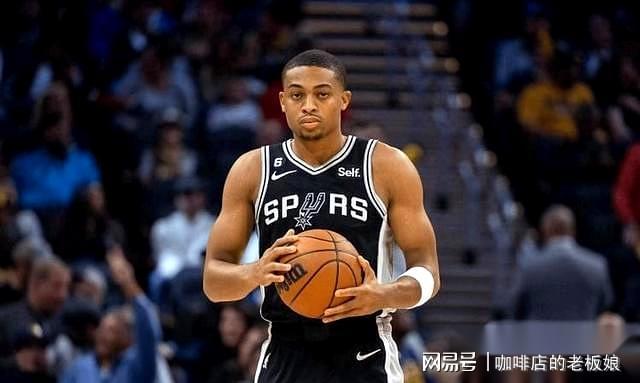 福克斯26+9带队取三连胜,老鹰“迷你字母哥”约翰逊能否助队突围