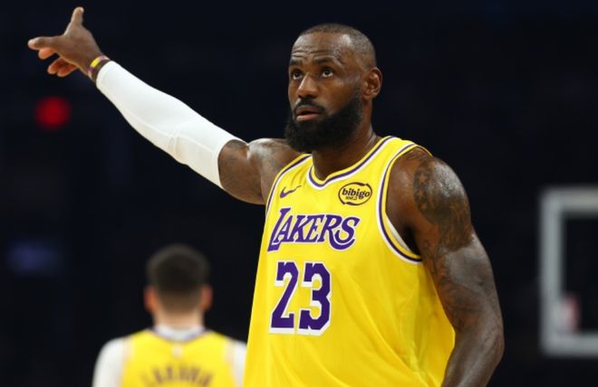 湖人125-101国王 球员评价：6人优秀，2人及格，克勒贝尔低迷