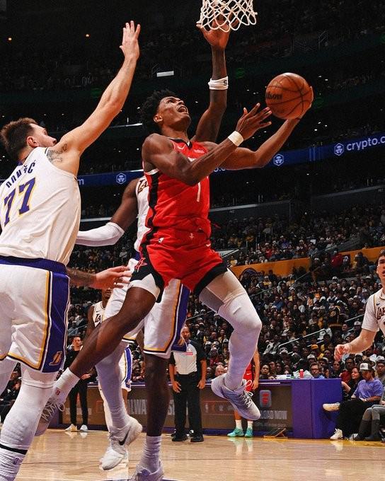 仅次于大梦&登&威，阿门圣诞大战达成25+5+5成火箭队史第四人