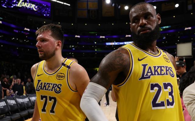 21次失誤全面崩盤連勝終止 雷迪克直言湖人“中邪”