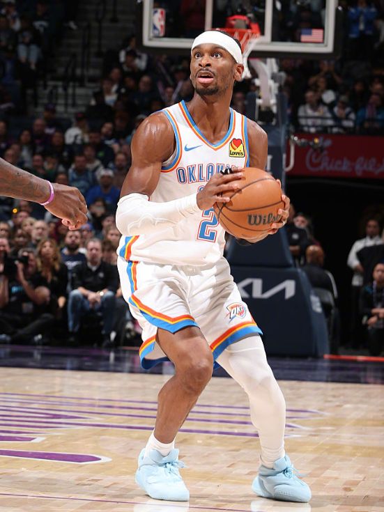 马克西半场5分探花打铁，亚历山大27+5，雷霆大胜76人终结2连败...