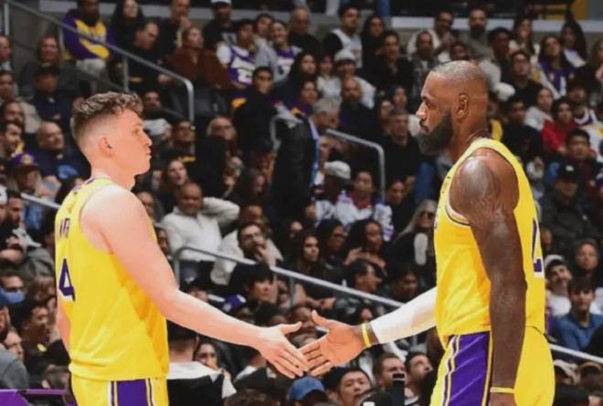 4换1惊天交易？里夫斯都能送？湖人拼了！