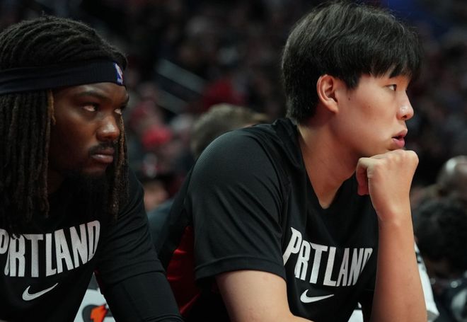 开拓者主帅：杨瀚森需要改进球场细节 属于他的机会总会到来