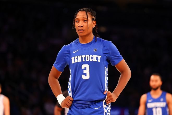 钟爱火箭旧将，快船签曾经火箭首轮秀，动态平平进攻匮乏恐无大用...