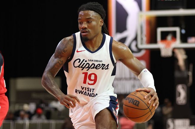 手感有所回暖，但快船二队锋线新秀在防守端的表现依然是惨不忍睹...