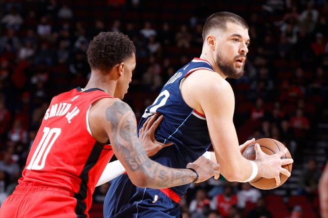 快船3连胜！9记三分比肩詹库，率队大逆转！祖巴茨成毒瘤了？...