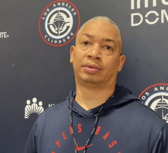 输球太多,记者都不愿意采访?泰伦卢赛后采访,无记者到场!