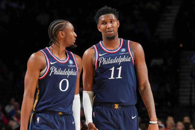 76人双杀奇才：马克西35+6单节20分 连续20场20+队史第三...