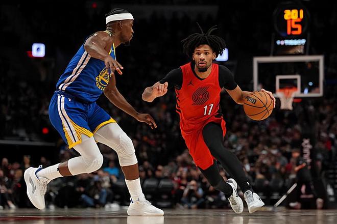 攻防两端都打出了现象级表现！开拓者后场新星真是完爆了勇士？...