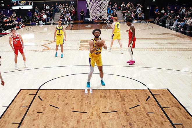 惨败中为数不多的亮点！湖人二队还有一个潜在的3D锋线球员？...