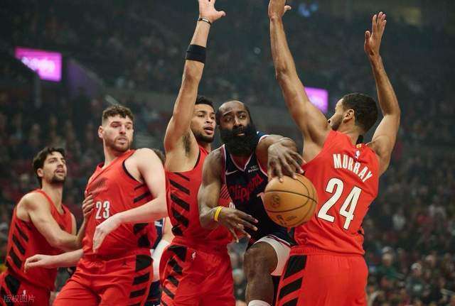 轰31+5+2!又被大洛拯救了,泰伦卢预言成真,但祖巴茨成快船难题