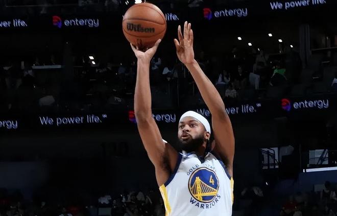 勇士惜败76人！穆迪+4替补难救主，理查德机会少，波杰库明加狂铁...