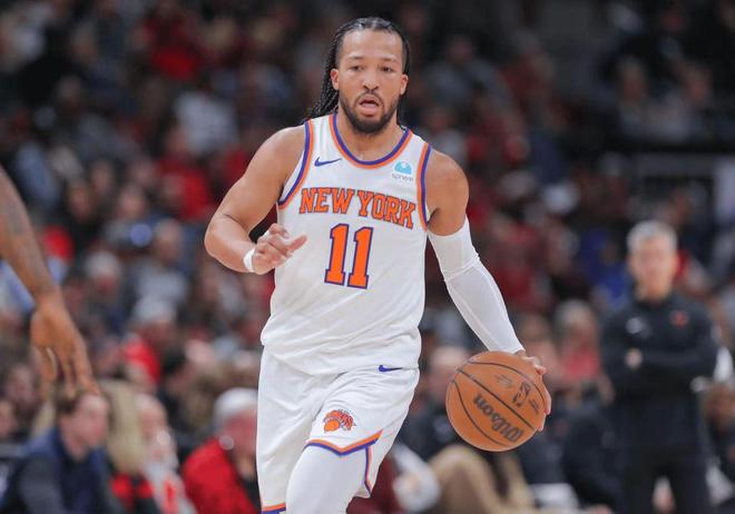 单节42-14!萧华观战尼克斯逆转绿军 布伦森31分唐斯26+13