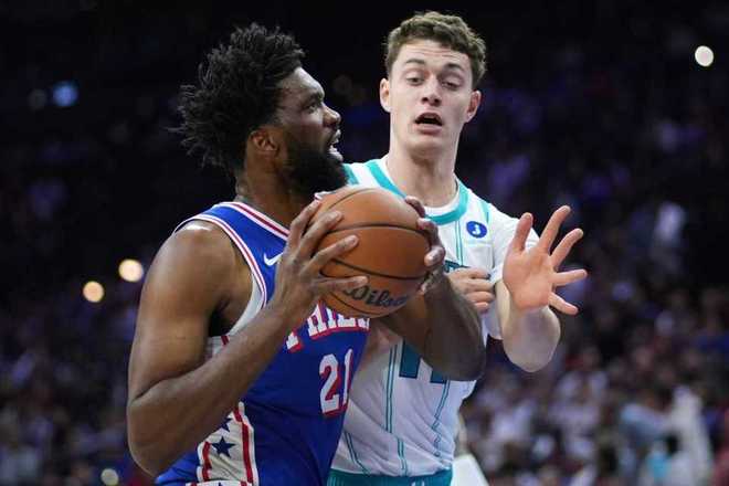 恩比德20分76人3人20+险胜黄蜂 马克西28+9三球27+9+8