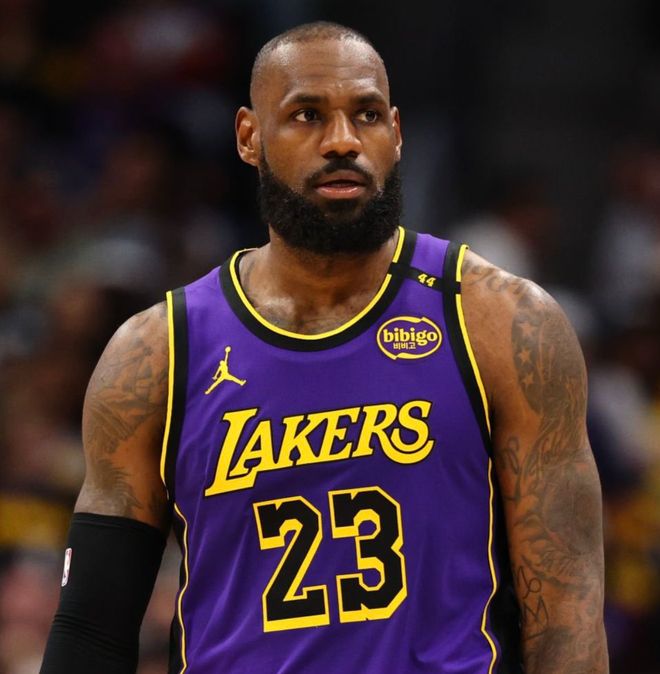 詹皇復(fù)出會拖累湖人？湖記連續(xù)發(fā)推解答 美媒調(diào)侃GOAT讓球隊(duì)變糟