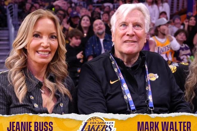 官宣，NBA批準(zhǔn)交易！巴斯家族結(jié)束46年湖人王朝！