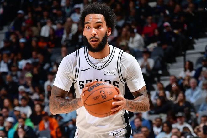 防守能力确实提升了不少，但马刺先发小前锋还得保持稳定的效率？...