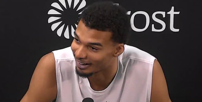 言出必行！文班此前表態(tài)要創(chuàng)5勝0負(fù)開局隊(duì)史紀(jì)錄，他做到了