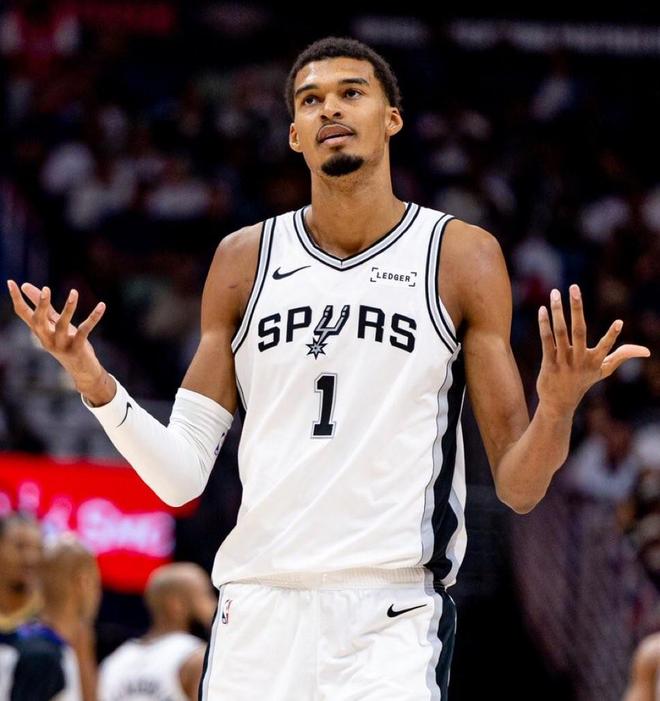 统治攻防,文班亚马21中9砍31分14板4助3断6帽,罚球15中10