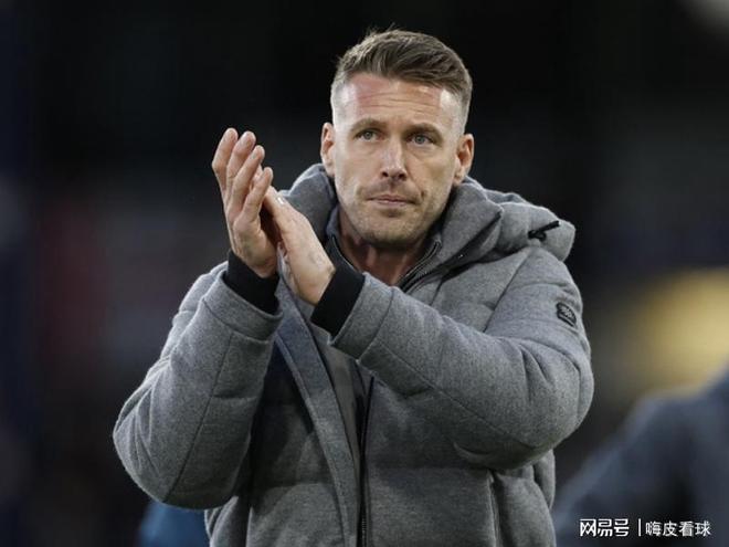 央视周六直播英超豪门,阿森纳赢得两大优势,利物浦比切尔西更好